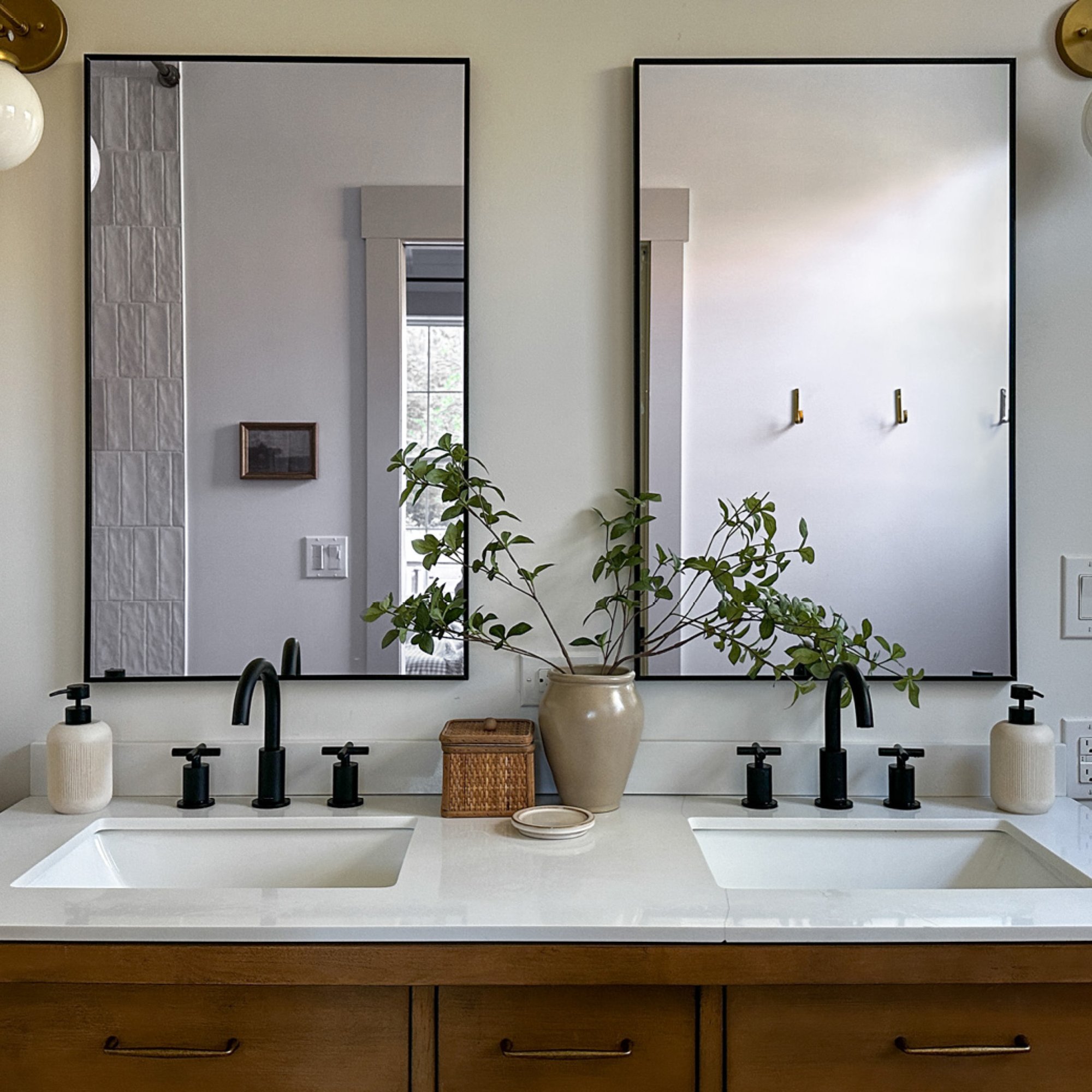 711BLK_DoubleVanity_ColorEdit2-1