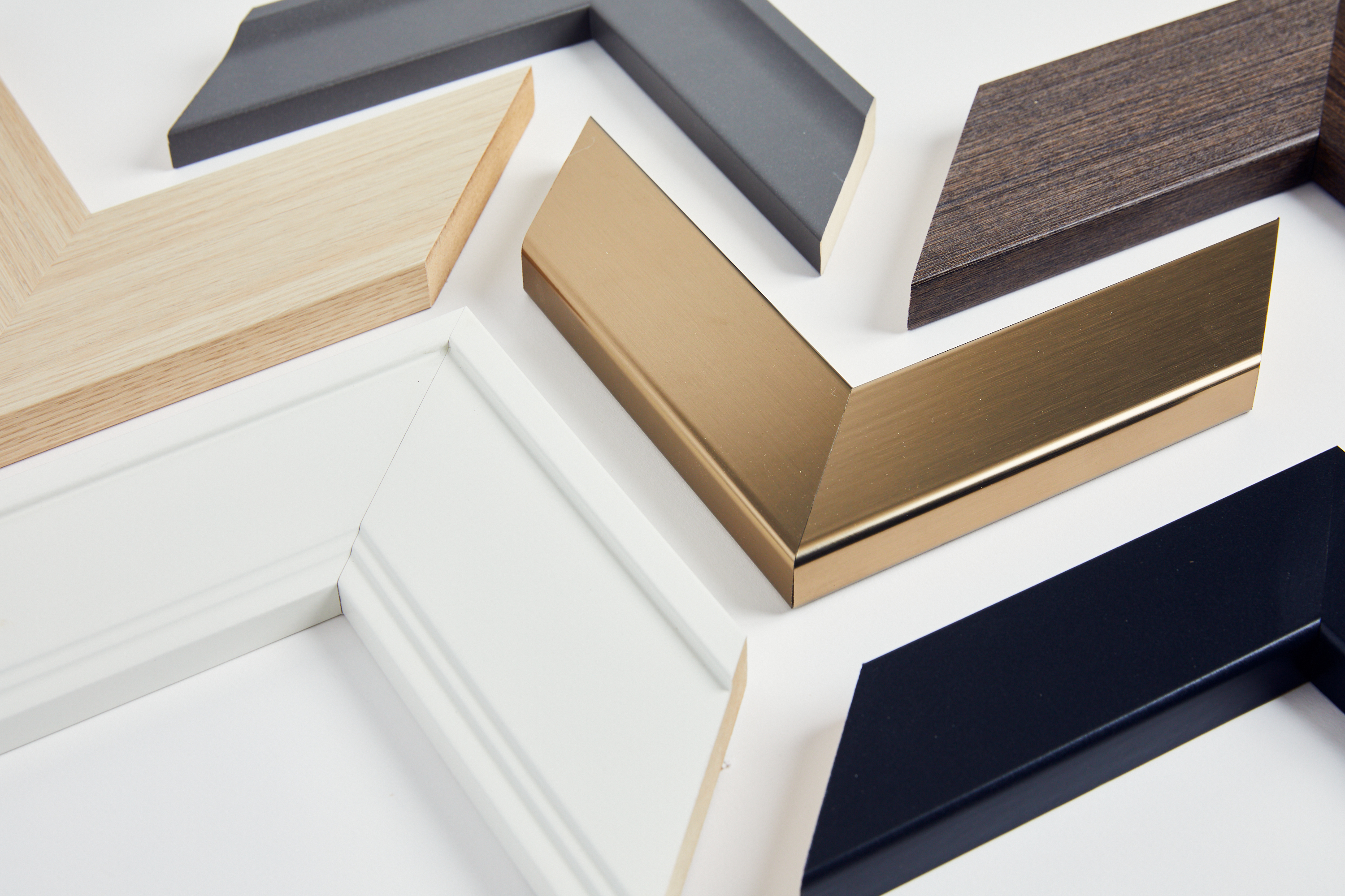 05042020-FrameMyMirrorAtHome-LIFESTYLE7155-1